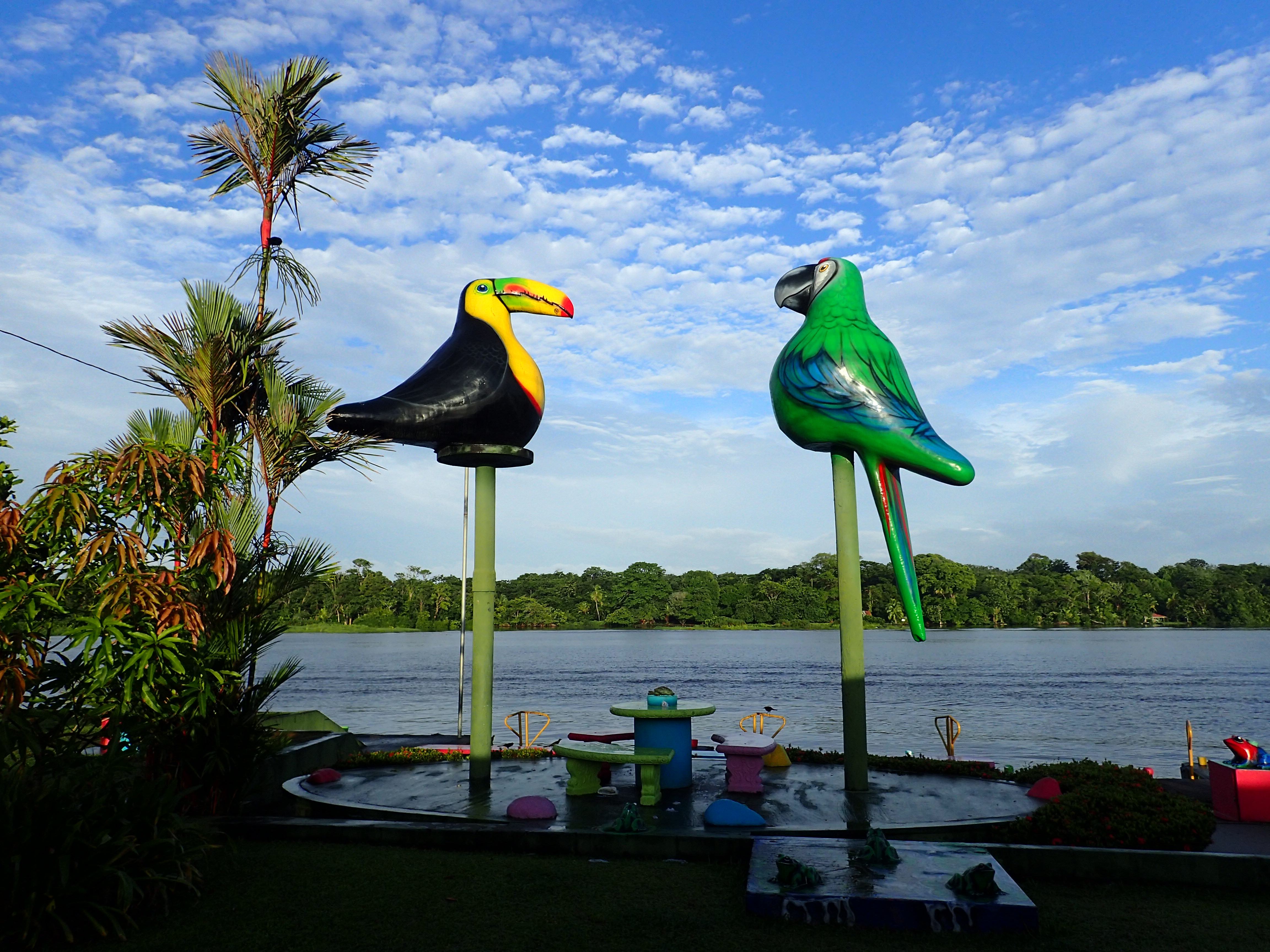 bird statues